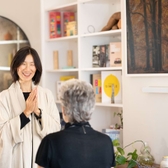 How female entrepenerus can show up for thier business
