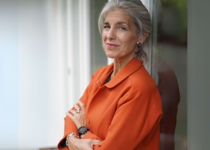 The Confidence Blueprint: 7 Essential Steps To Unlock Your Power As A Female Leader
