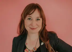 Laura Cloke