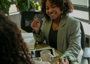 Mastering Recruitment: Adapting Corporate Best Practices for UK SMEs in a Competitive Candidate Market